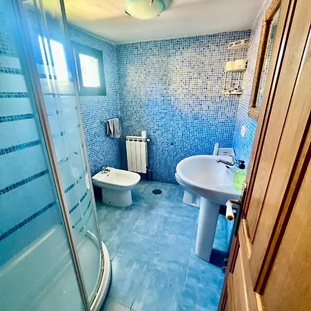 La Casona De Cabrales بيت للعطل *