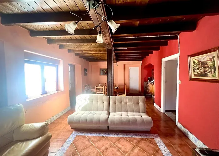 La Casona De Cabrales